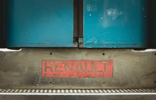 Renault to Cut Up to 20% of Engineering Jobs in Restructuring