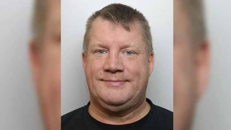 Road rage driver jailed for hammer attack at Cheshire Oaks