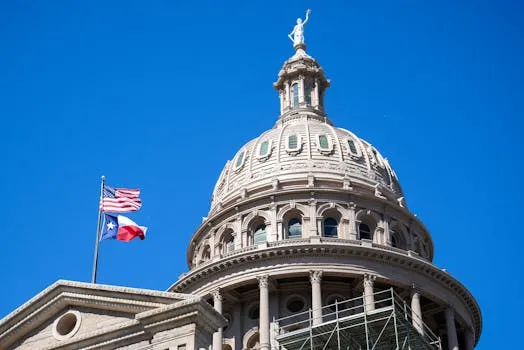 Roy Lon Poage, 93, Dies; Former US Rep. from Texas