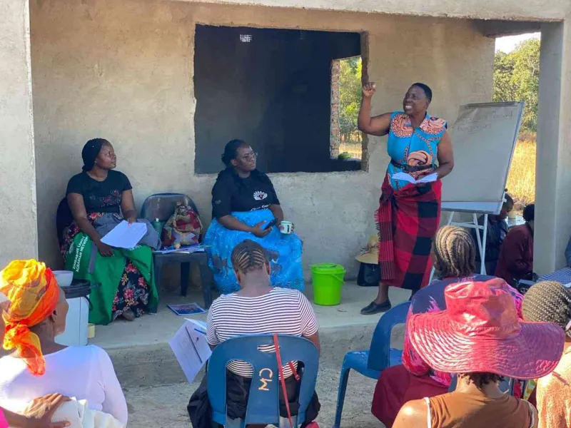 Des femmes rurales au Zimbabwe brisent le silence sur les VBG