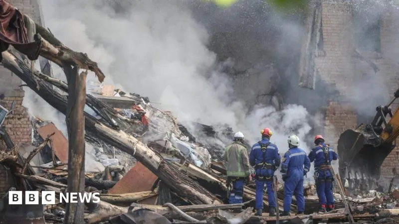 Russian strikes kill 4, wound 50+ in Ukraine