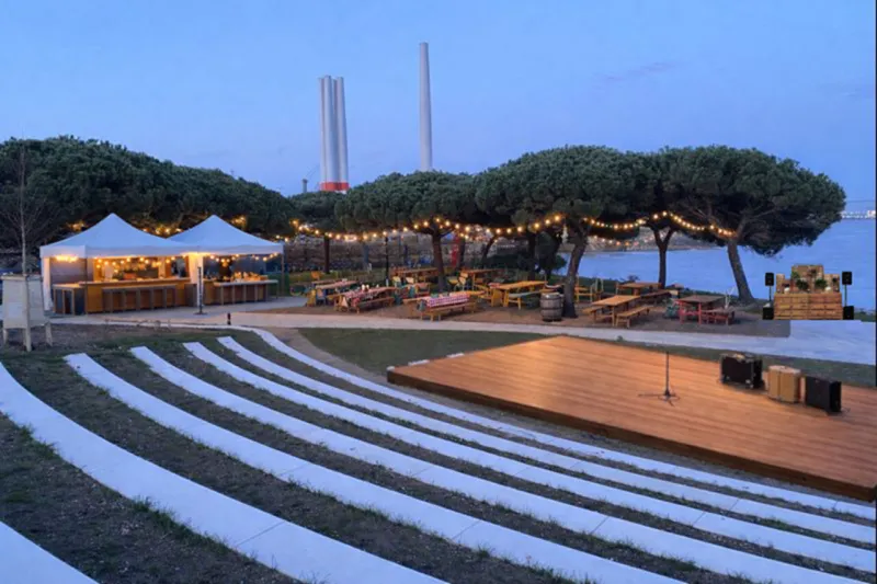 Une guinguette éphémère sur l'estuaire à Saint-Nazaire