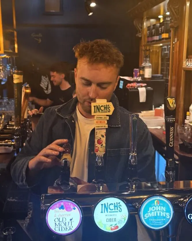 Sam Fender Surprises Newcastle Pub Crowd, Pours Pints