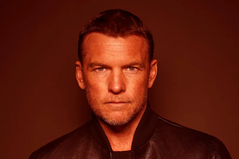 Sam Worthington évoque les suites d'Avatar et sa collaboration avec Cameron