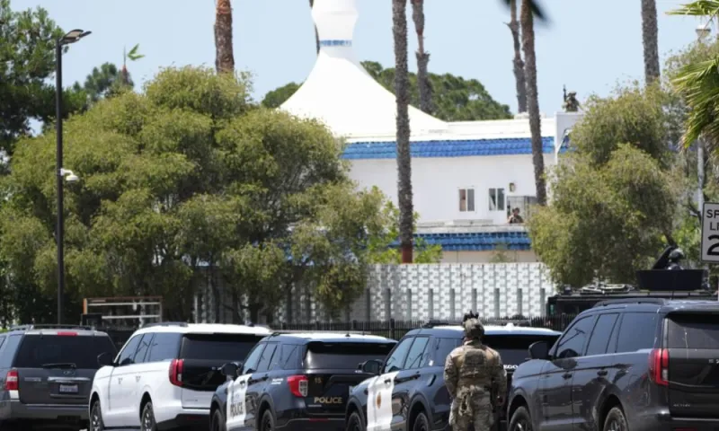 San Diego Mosque Shooting: 3 Dead, Suspects Found