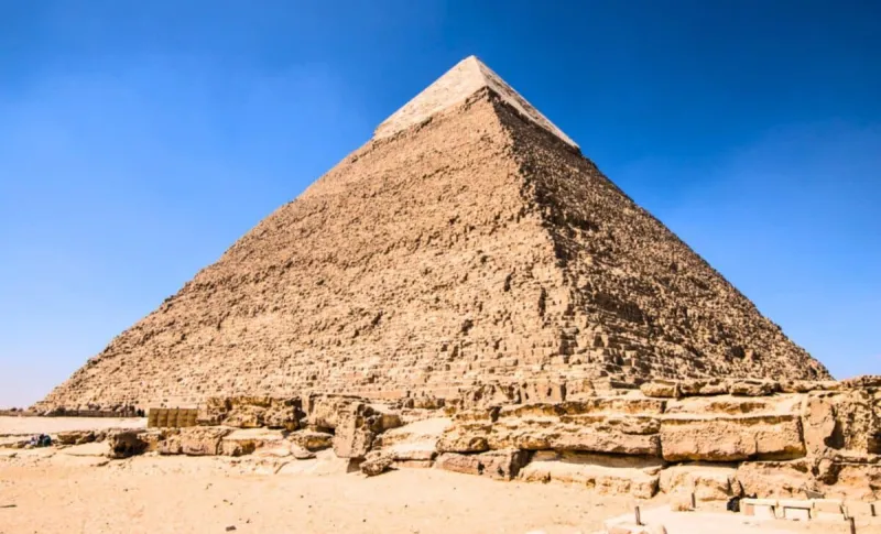 Un grand vide confirmé dans la pyramide de Khéops par rayons cosmiques