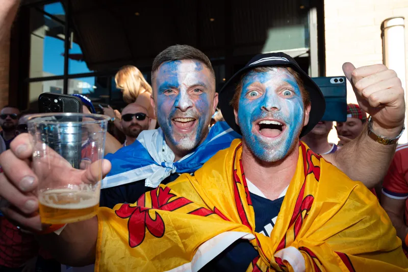 Scottish Fans Buy All Beer in Boston Bar