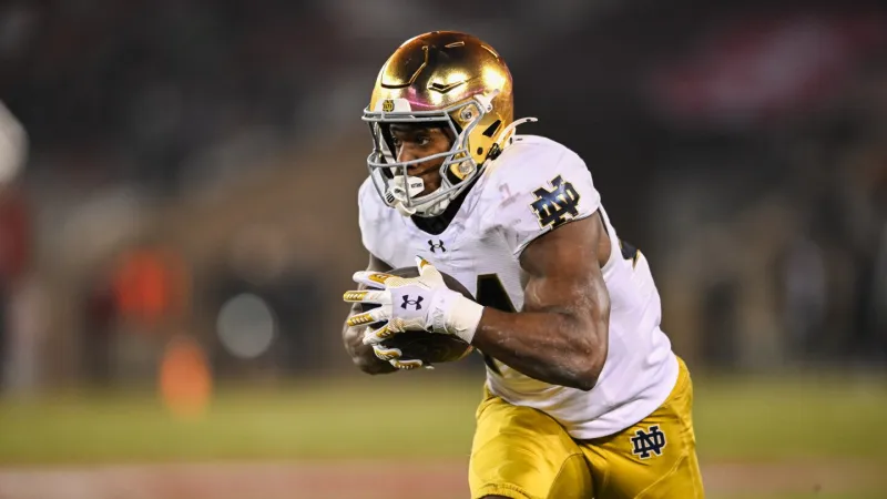 Les Seahawks choisissent le RB Jadarian Price au 32e rang