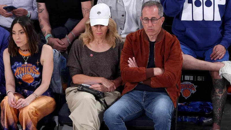 Seinfeld's Knicks Game Sparks Free Palestine Chant