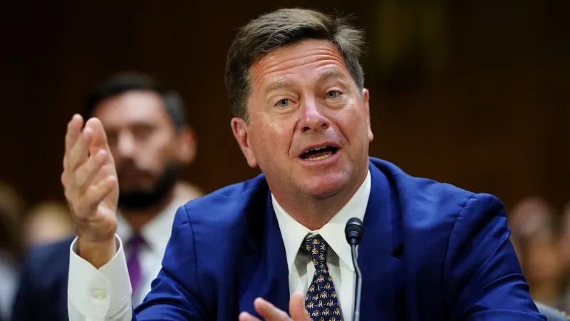Sen. Warner opposes Jay Clayton as DNI