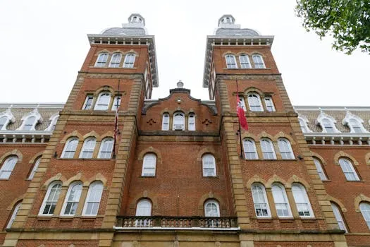 Shapiro and Garrity Vie for Pennsylvania Governor