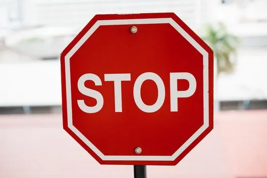 Shingles: Early Warning Signs You Should Never Ignore