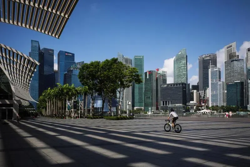 Singapore Orders Gov't Energy Cuts Amid Mideast Conflict