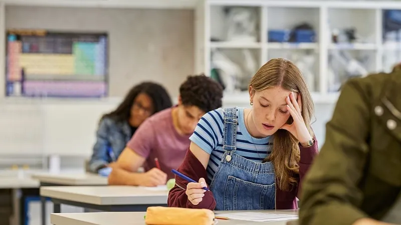 Sleep Tied to Better Grades in Teens, Study Finds