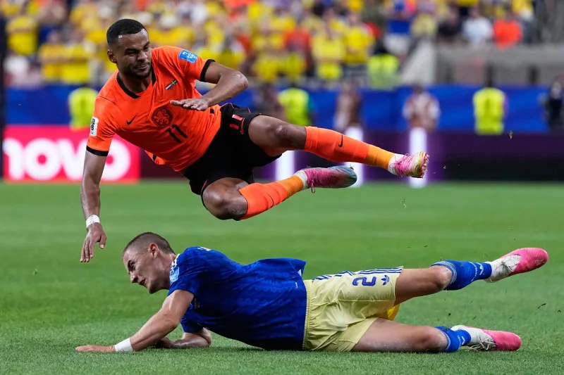 Soccer Players Leap in Perfect Symmetry, Avoid Collision