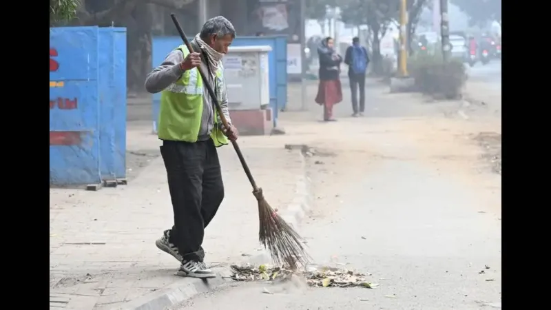 Sonipat Sanitation Workers Block Bulldozers in Protest