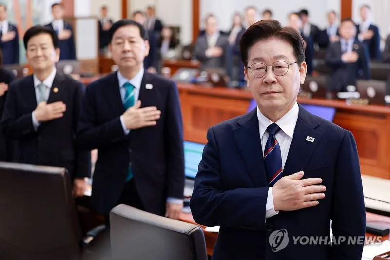 South Korean Cabinet Approves Constitutional Amendment Motion
