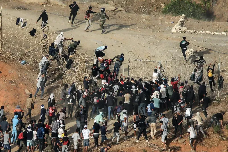 Spanish PP Claims 12,000 Migrants Still in Ceuta