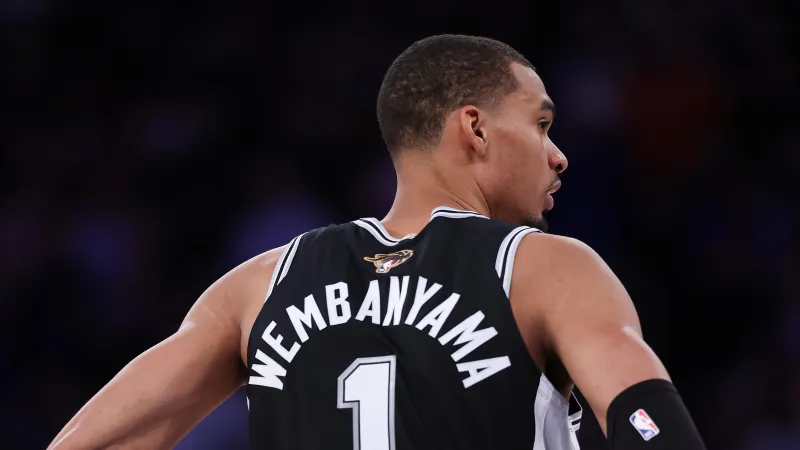 Spurs Beat Knicks 115-111 in Game 3, Series 2-1