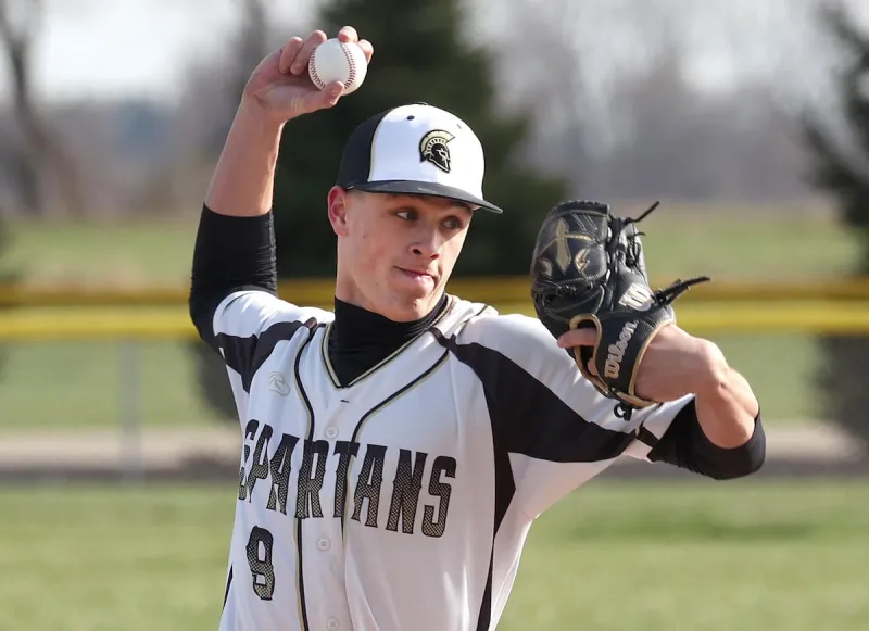 Macdonald frappe 14 retraits au bâton contre Freeport