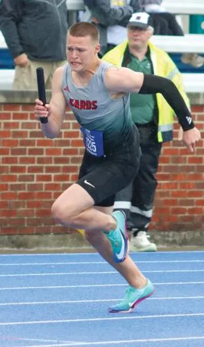 Le relais 4x100m garçons de Taylor remporte le titre d'État