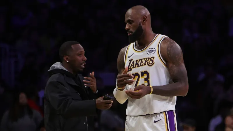 Teams Use Voice Notes to Pitch LeBron James via Agent Rich Paul