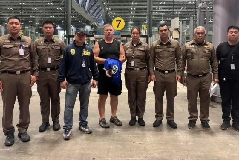 Adolescente thaïlandaise retrouvée morte dans une valise; Australien arrêté