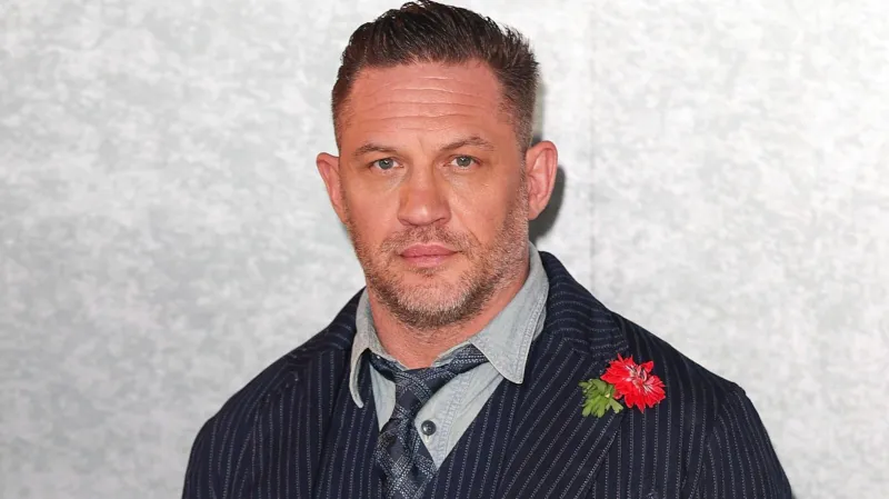 Départ de Tom Hardy de MobLand : faits et rumeurs