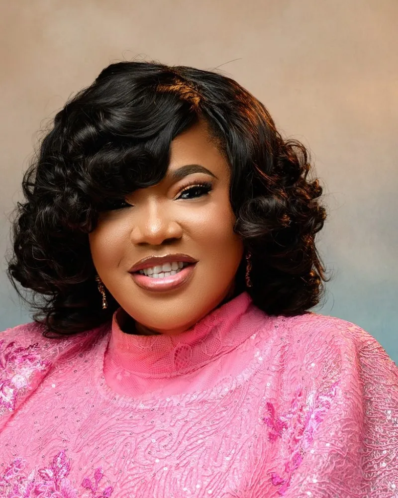 Toyin Abraham Defends Kneeling to Greet Elders