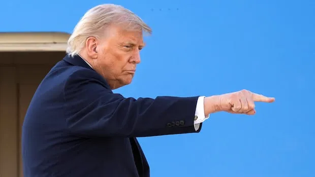 Trump retarde la nomination du chef du renseignement, perturbant le renouvellement de la surveillance