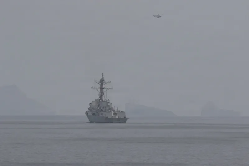 Trump Pauses Naval Escorts in Hormuz Amid Iran Talks