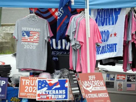 Trump Support Slips Among White Working-Class on Economy