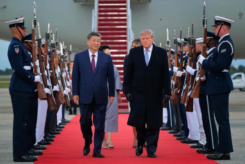 Trump Welcomes Xi at Airport Ahead of Summit