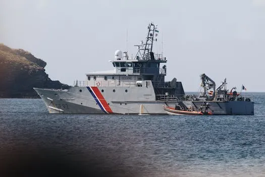 Two French missing at sea off Morocco found alive