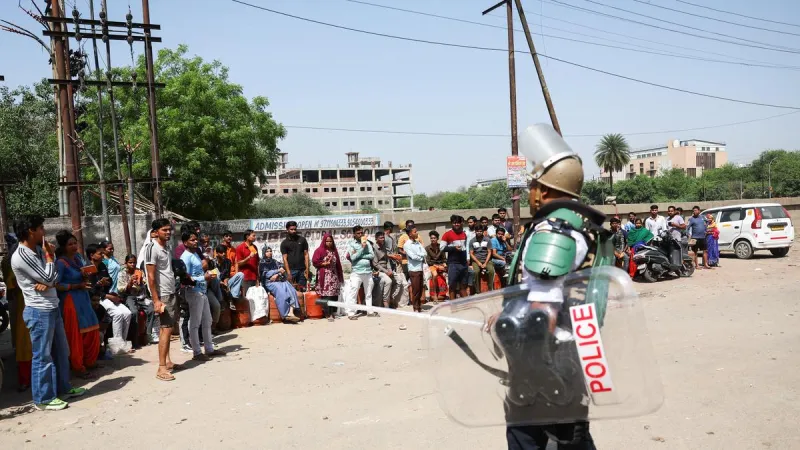 U.P. hikes minimum wages after Noida workers' protest
