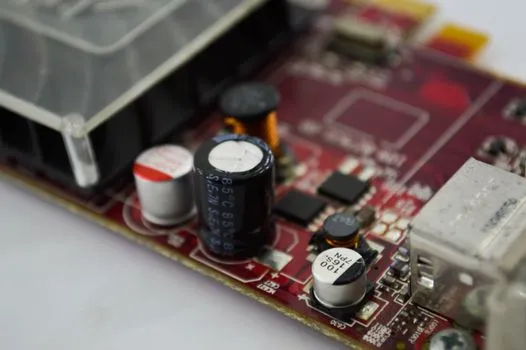 US-China Rivalry: AI, Chips, Batteries