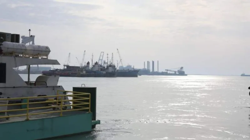 US Lifts Iran Maritime Blockade, 60-Day Peace Clock Starts