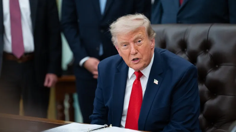 US Strikes Iran in 'Heavy Wave' After Lull