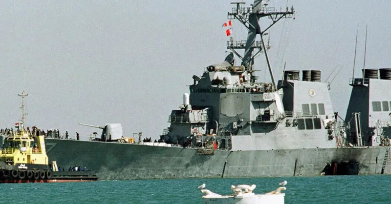 L'attentat de l'USS Cole a conduit à une refonte des défenses navales américaines