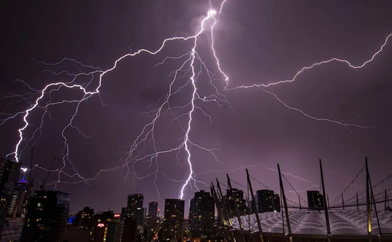 Vancouver Thunderstorm: 139 Lightning Strikes in Rare Event