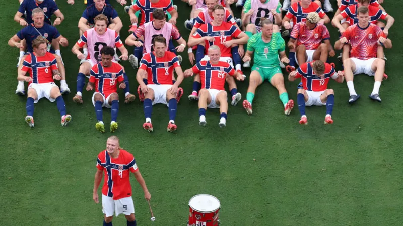 Viking Row and Minnows Shine at First 48-Team World Cup