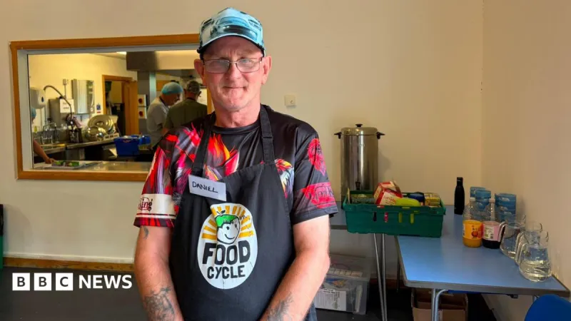 Volunteering Helped Alcoholic Rebuild Life After 23 Cans a Day