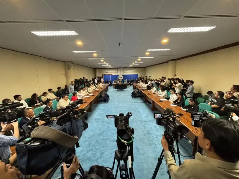 Conférence préparatoire au procès en destitution de la VP Duterte