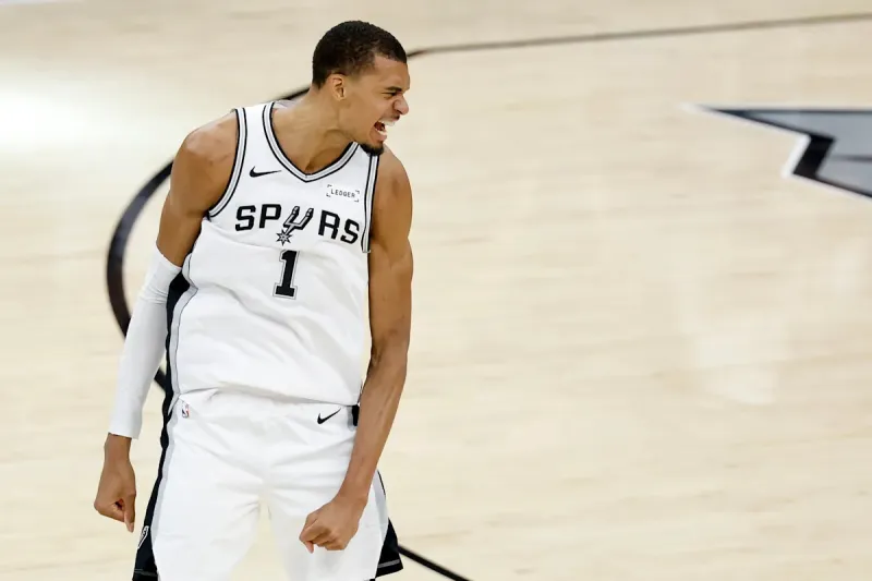 Wembanyama's Half-Court Buzzer Beater Lifts Spurs in Game 4