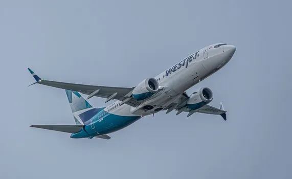 WestJet passengers can change or cancel flights ahead of potential strike. Here's when flight attendants could walk off 