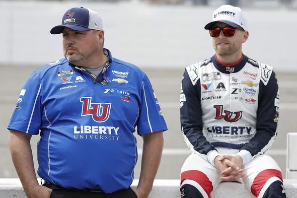 William Byron and Crew Chief Radio Exchange Verified
