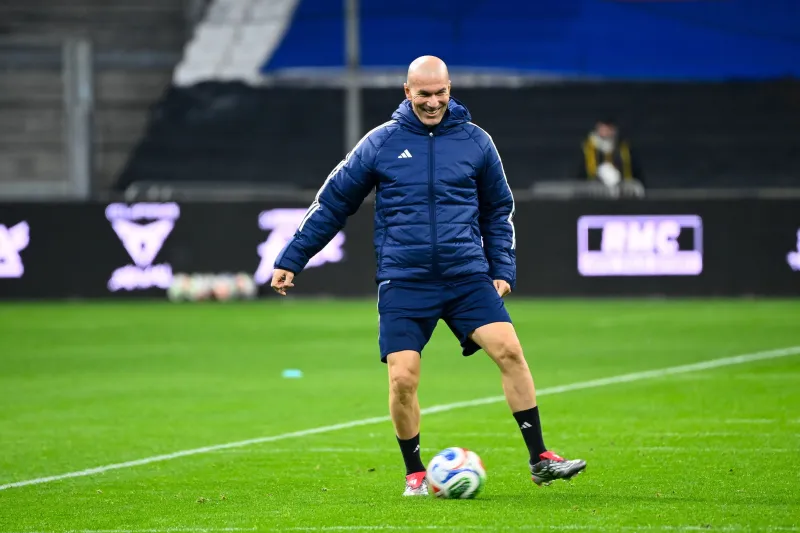 Zidane Misses First Big Chance with France Team